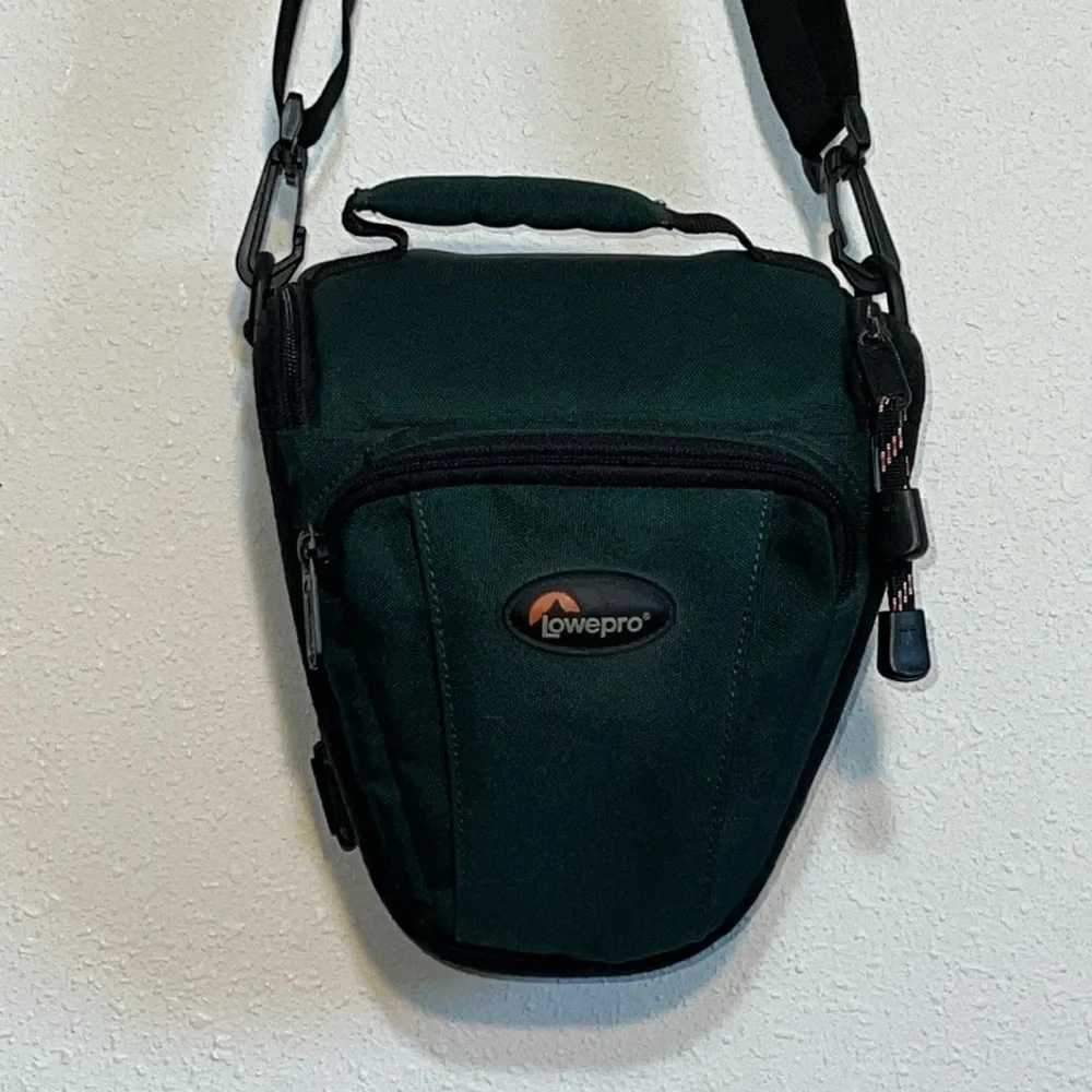 Lowepro Camera Lens Crossbody Bag Vacation photo Shoot Outdoors